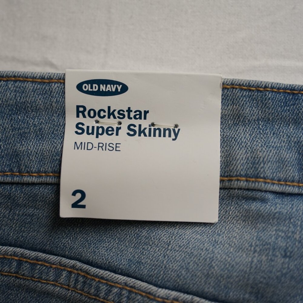 Women's Mid Rise Skinny Jeans, Light Wash, Size 2